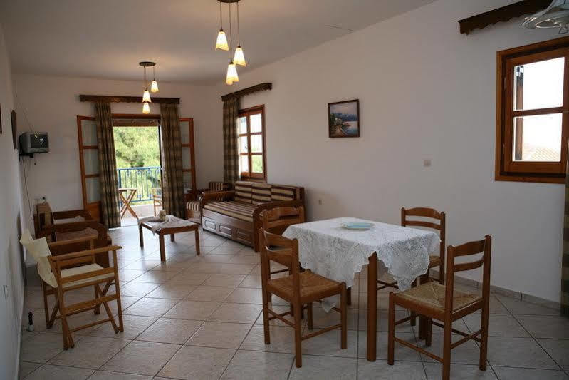 Kavos Apartments Alonissos ปาติติริ ภายนอก รูปภาพ